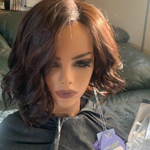 NEW Vivica Fox Lavina wig in color #4